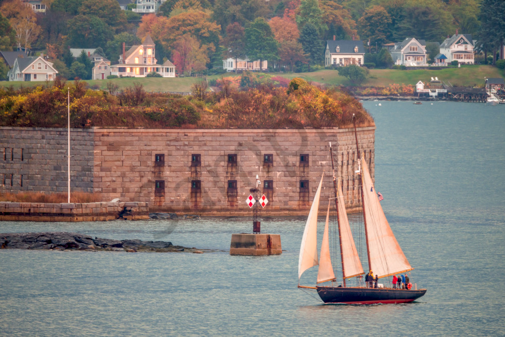 Sailboat | Robbie George Photography