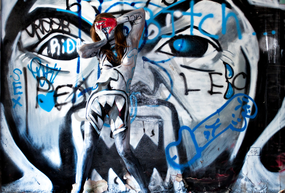 2013 Bitch Graffiti Florida Art | BODYPAINTOGRAPHY