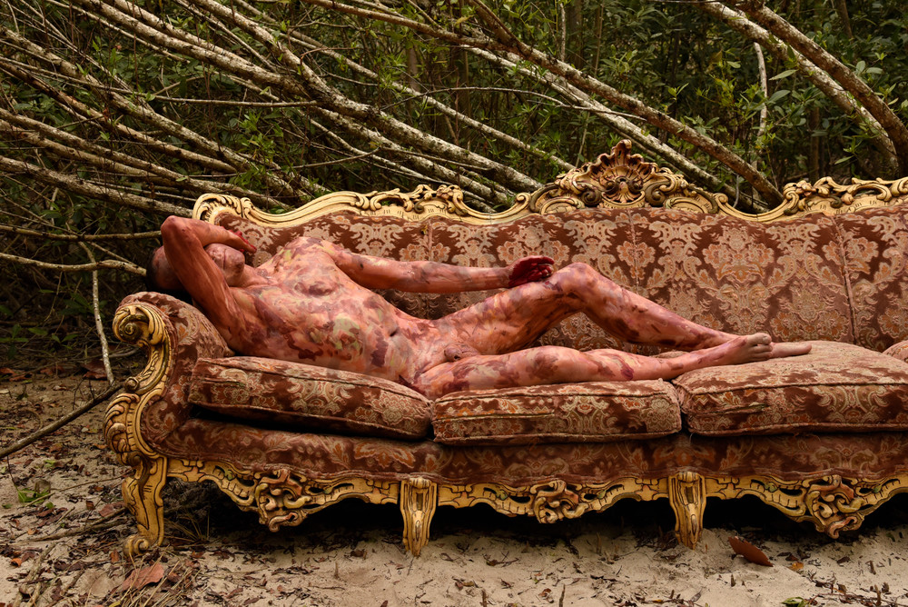 2020 Victorian Couch Florida Art | BODYPAINTOGRAPHY