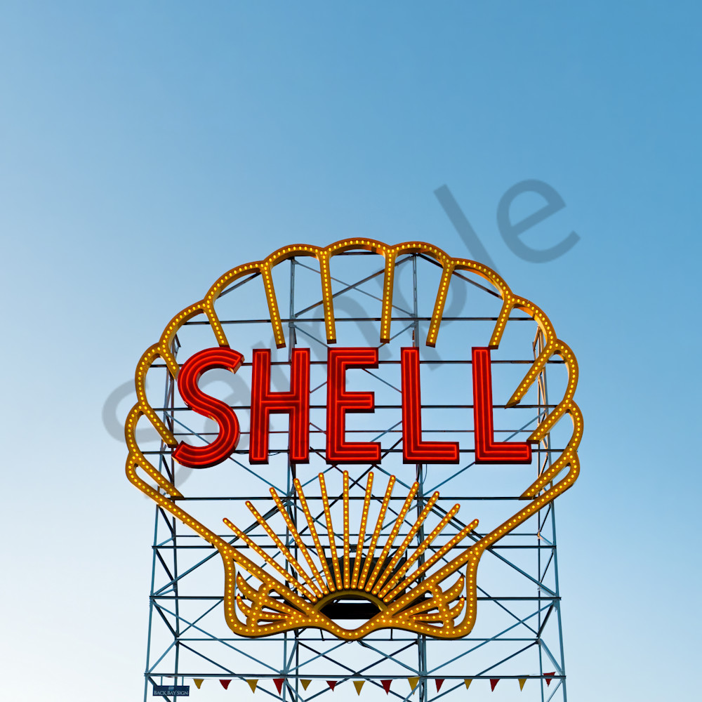 Shell Spectacular Sign