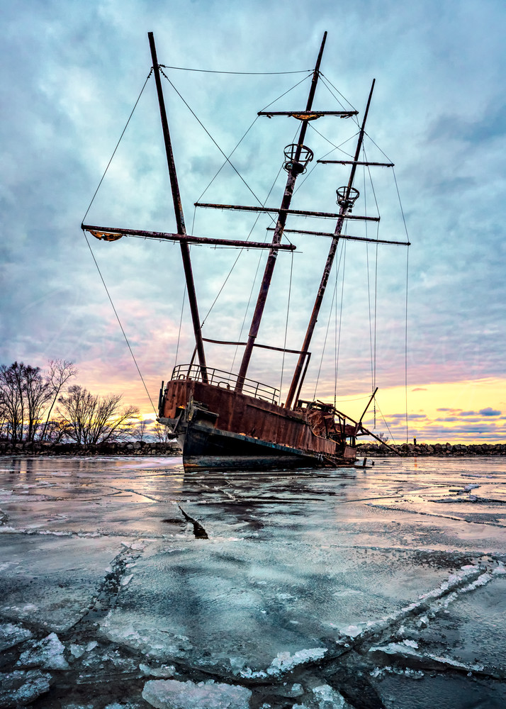 Frozen Wreck Photography Art | Trevor Pottelberg Photography Frozen Wreck Photography Art | Trevor Pottelberg Photography