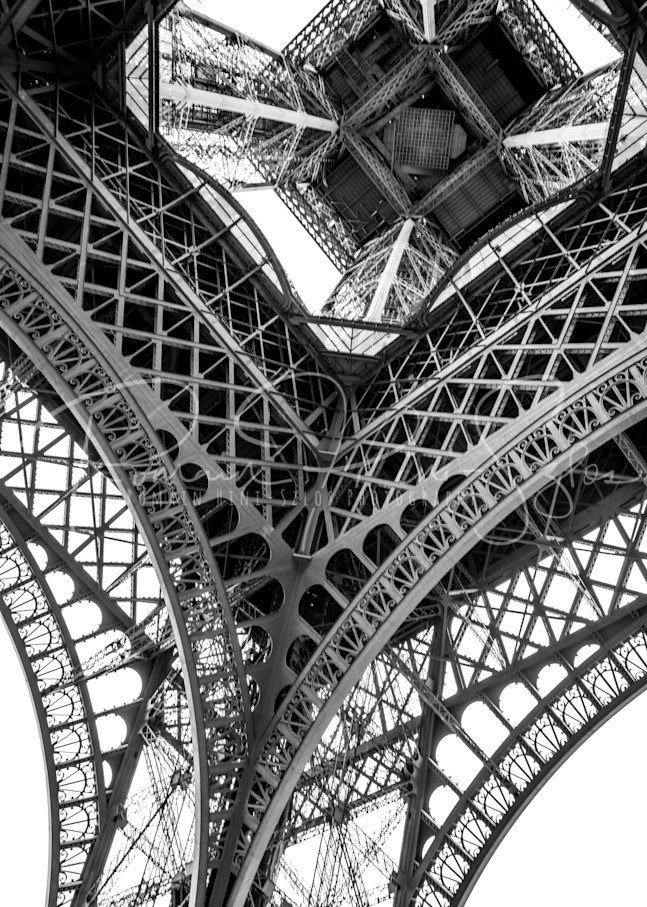 RHS Gallery - Romain Hini-Szlos photography - Eiffel Tower
