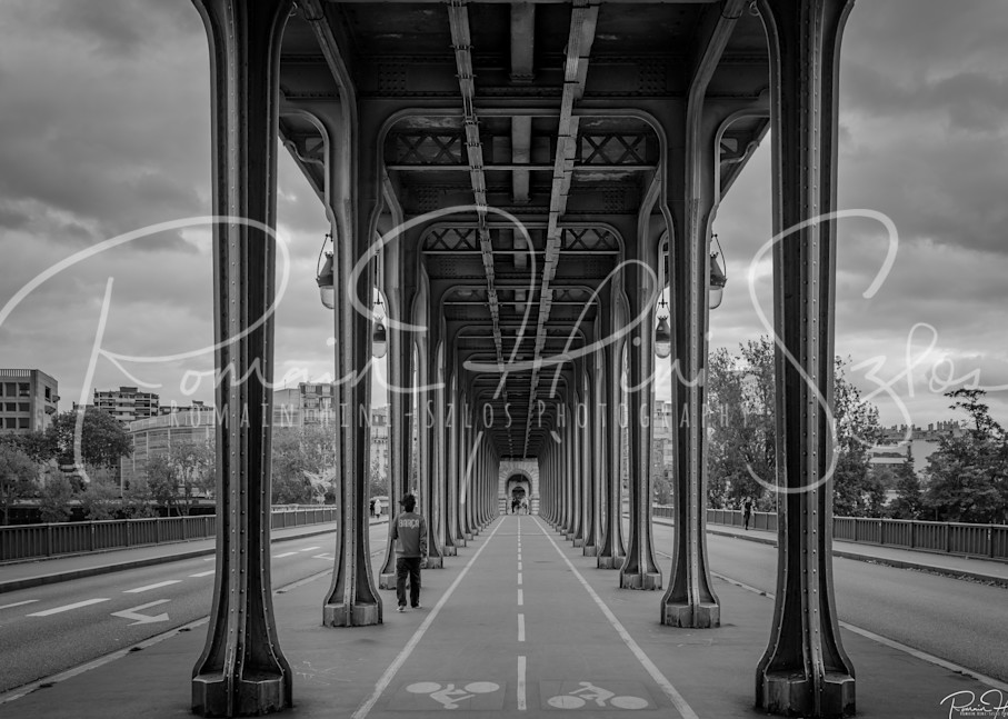 RHS Gallery - Romain Hini-Szlos photography - Bir-Hakeim bridge
