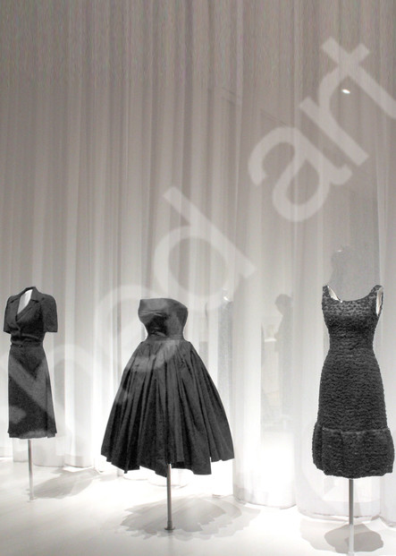 dresses mannequins black exhibit musem
