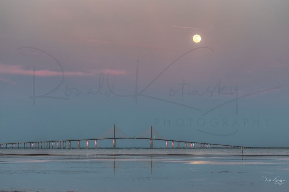 Flower Moon at the Skyway 
