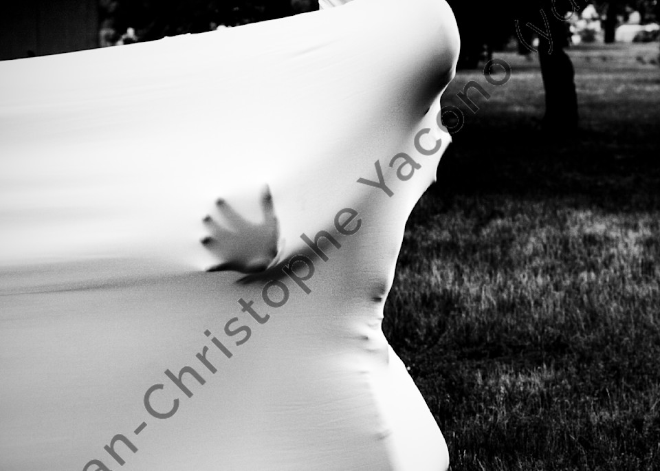 200714 C7 D04142 (Tony Chong In A Park) Photography Art | yako.foto