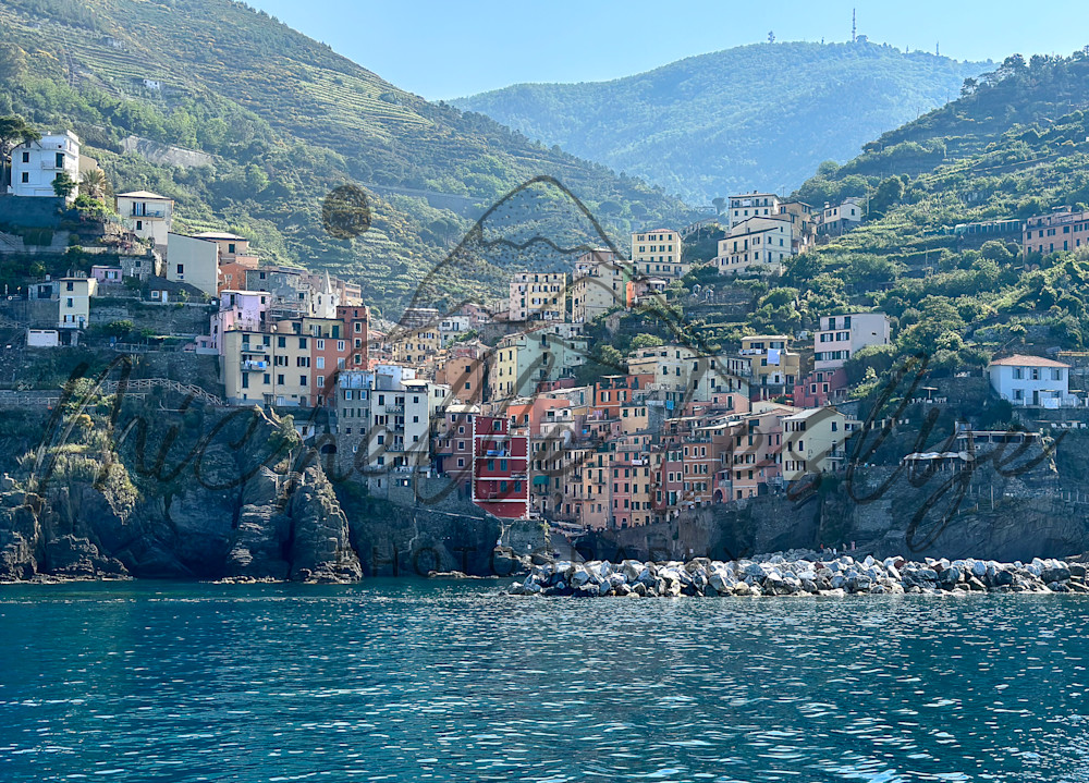 Riomaggiore’s Painted Cliffs Cinque Terre Photography Art | Michelle Leslye Photography