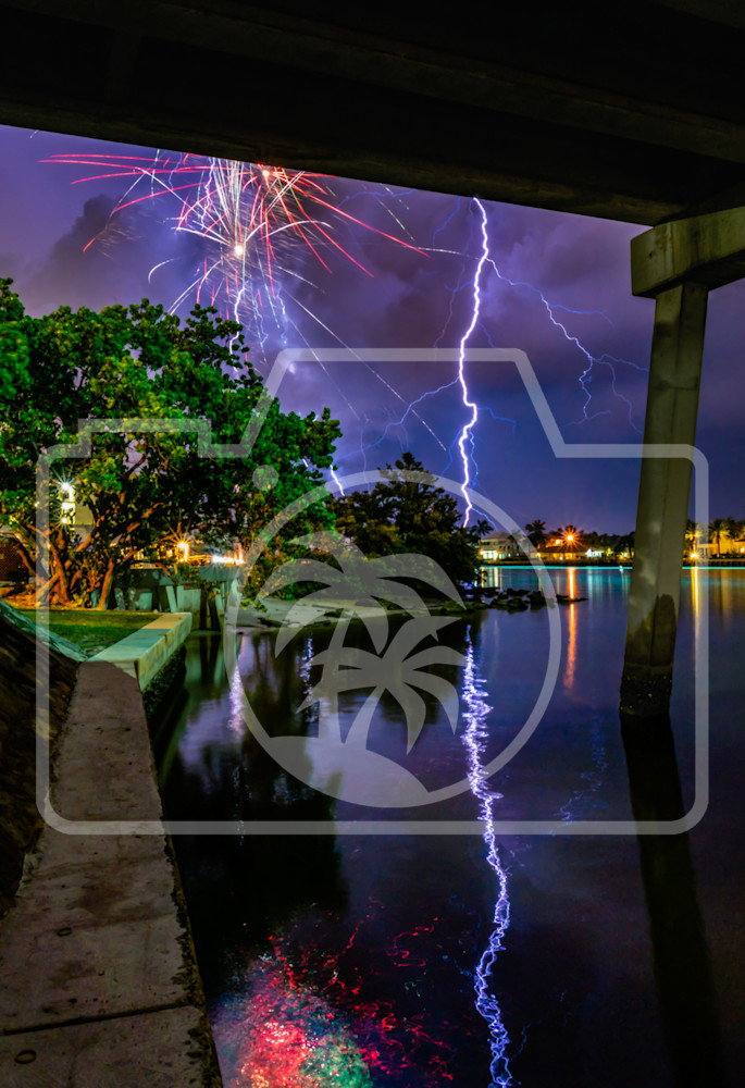 Stormy 4th Of July Art | Photos by Max Duckworth
