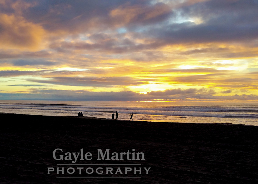 Figures On The Beach At Sunset Photography Art | gaylemartin