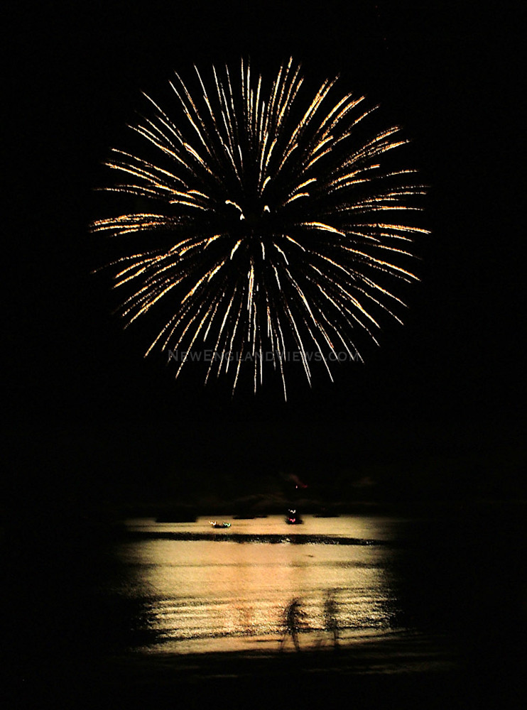 fireworks july 4th gloucester beach