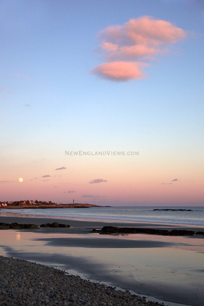 pink cloud full moon lighthouse beach rockport