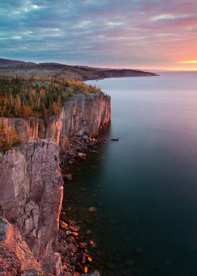 Sunrise at Palisade Head in Tetteguche State Park