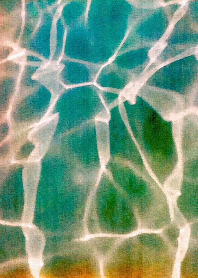 ABSTRACT COLOR PHOTO OF LIGHT STRIKING WATER