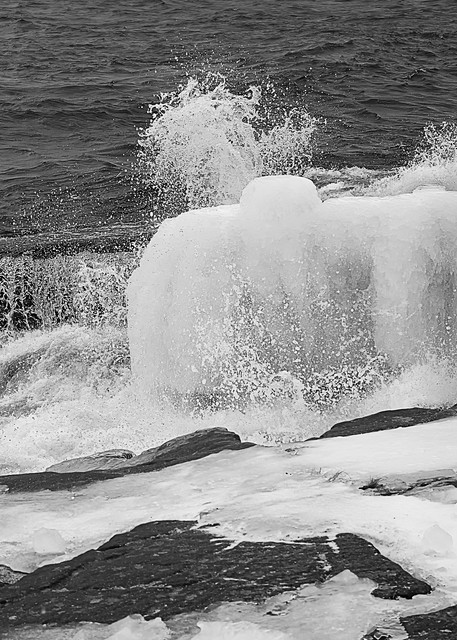 Lake Superior Cold Shower Photography Art | Dale Yakaites Photography