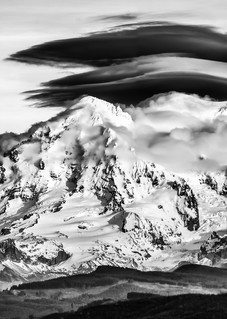 Mount Rainier Lenticular cloud by Troy Mason