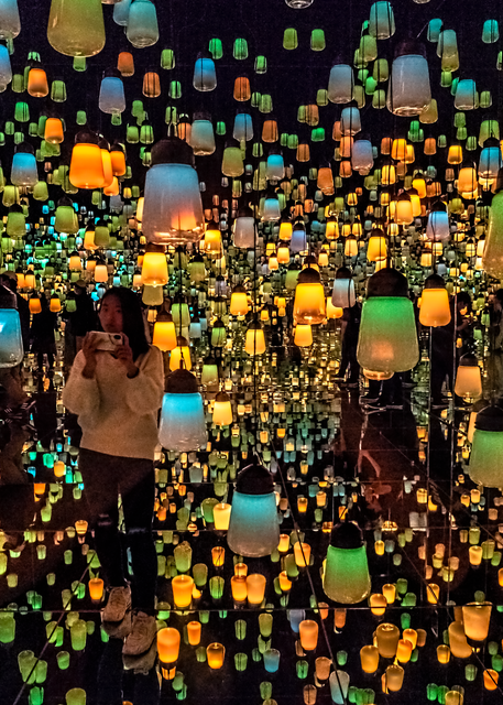 Lamp Room, Digital Art Museum, Tokyo, 2018. Photography Art | Tom Stahl Photography
