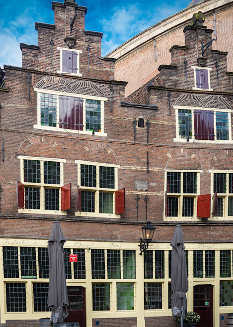 Amsterdam Restaurant circa 1614 | Eugene L Brill