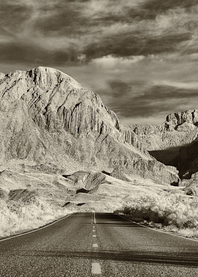 Desert Road Art | cynthialevine
