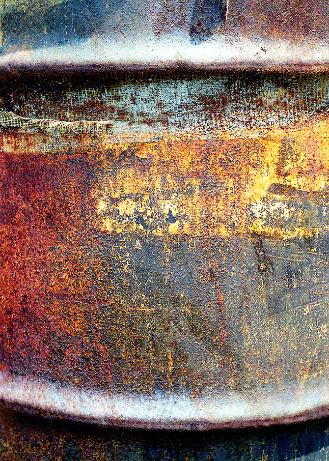 Abstract Oil Drum Fine Art Photo Print – Sherry Mills