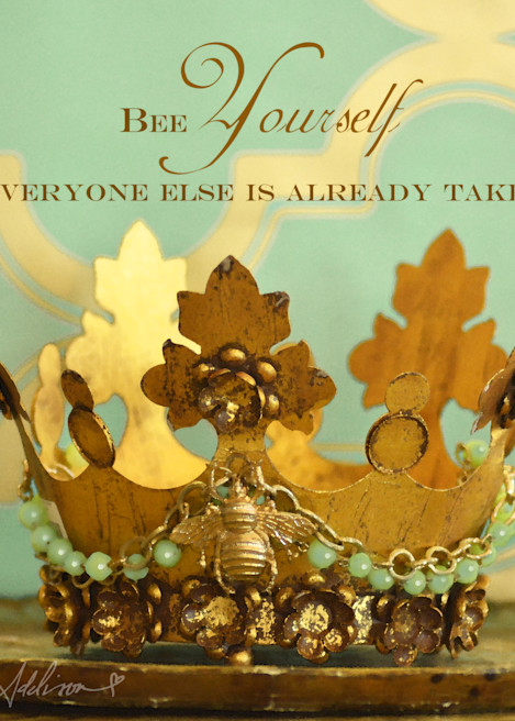 Bee Yourself Crown Art
