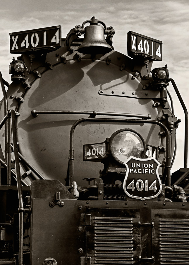 Face of Big Boy 4014 - Vintage trains fine-art photography prints