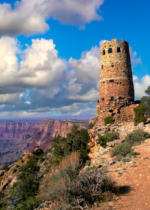The Desert View Watchtower (1932) dominates the near view in the Grand Canyon National Park.