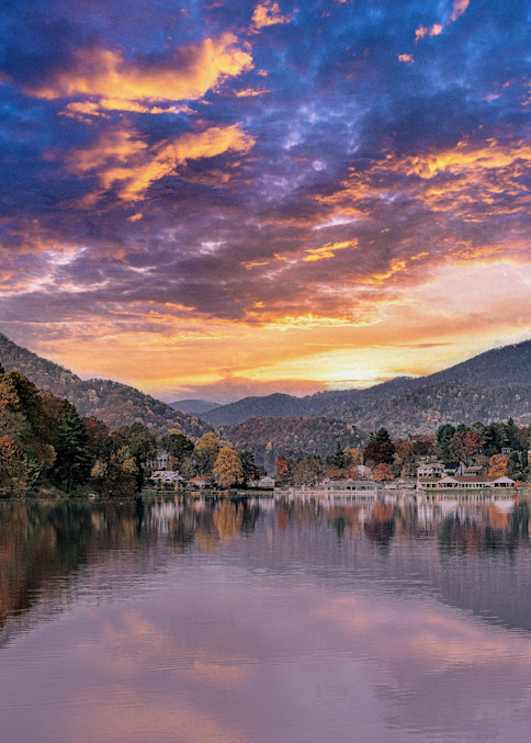 Scenic Lake Junaluska near Asheville, North Carolina.