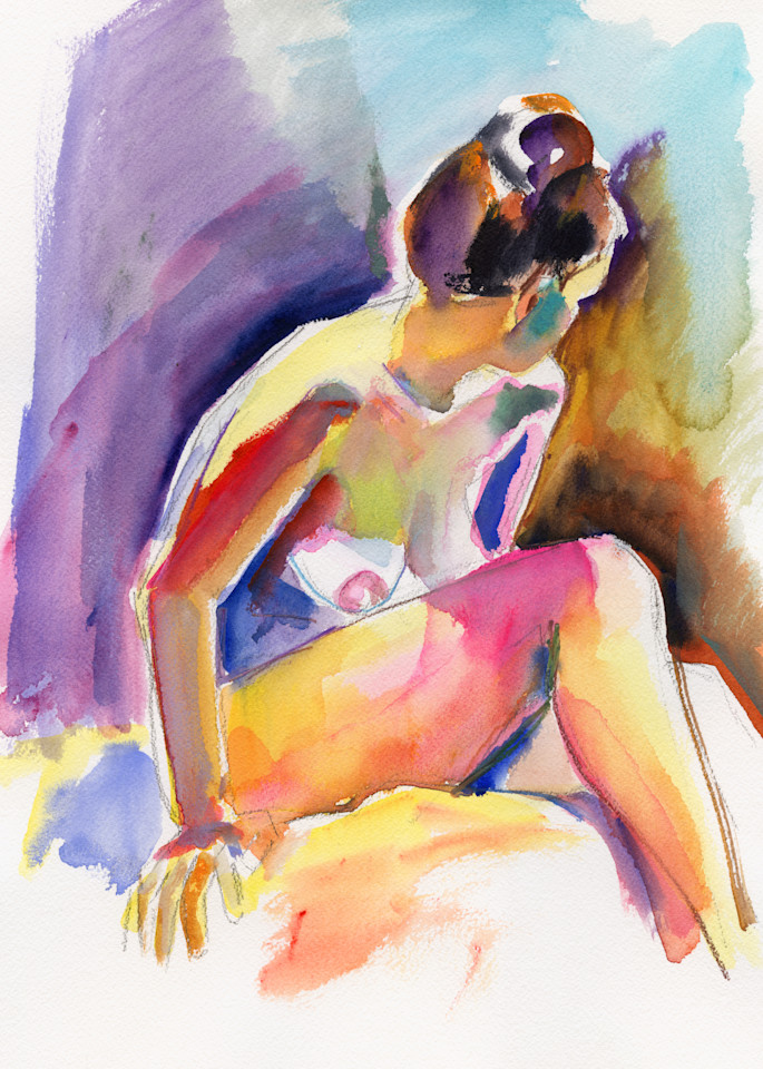 seated nude turning her head