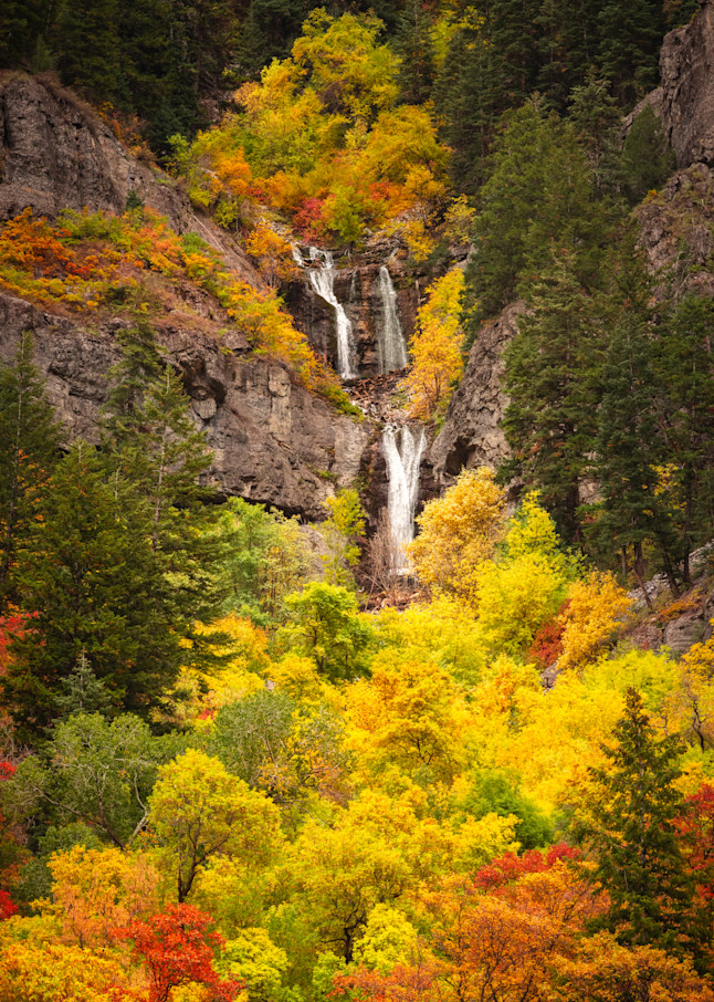 upper falls autumn vertical
