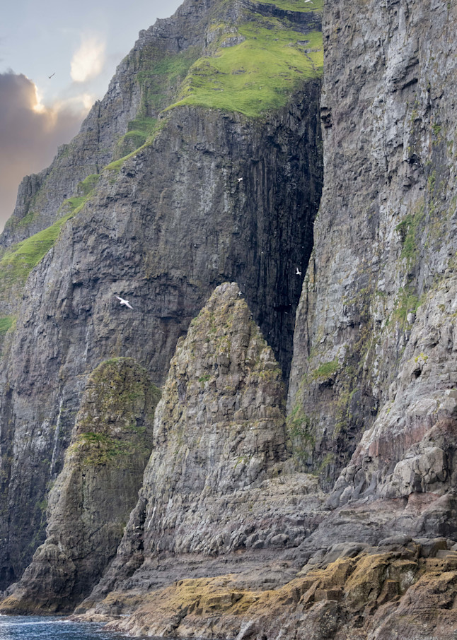 Vestmanna Sea Cliffs, Faroe Islands | Landscape Photography | Tim Truby  
