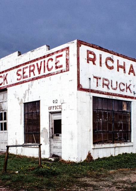 Richardson's Truck Center Photography Art | Allan Weitz Design