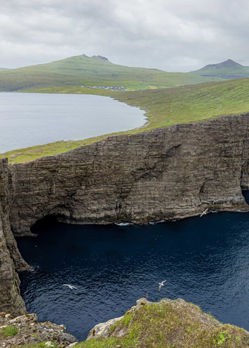 Leitisvatn Sorvagsvatn Cliffs, Faroe Islands | Landscape Photography | Tim Truby