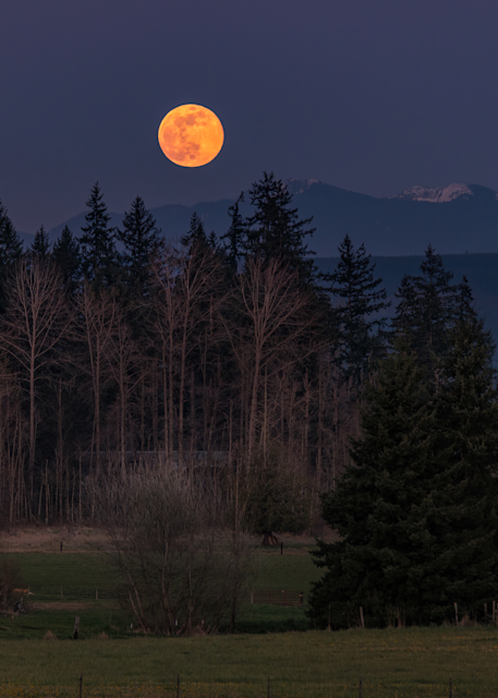 Full Moon Rising Over The Cascades Photography Art | johnnelson