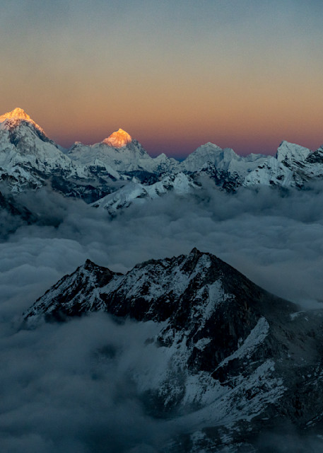 A picture of Everest, Lhotse, and Makalu at evening light. 