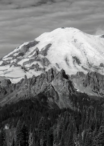Mt Rainier and the Cowlitz Chimneys, Washington, 2022