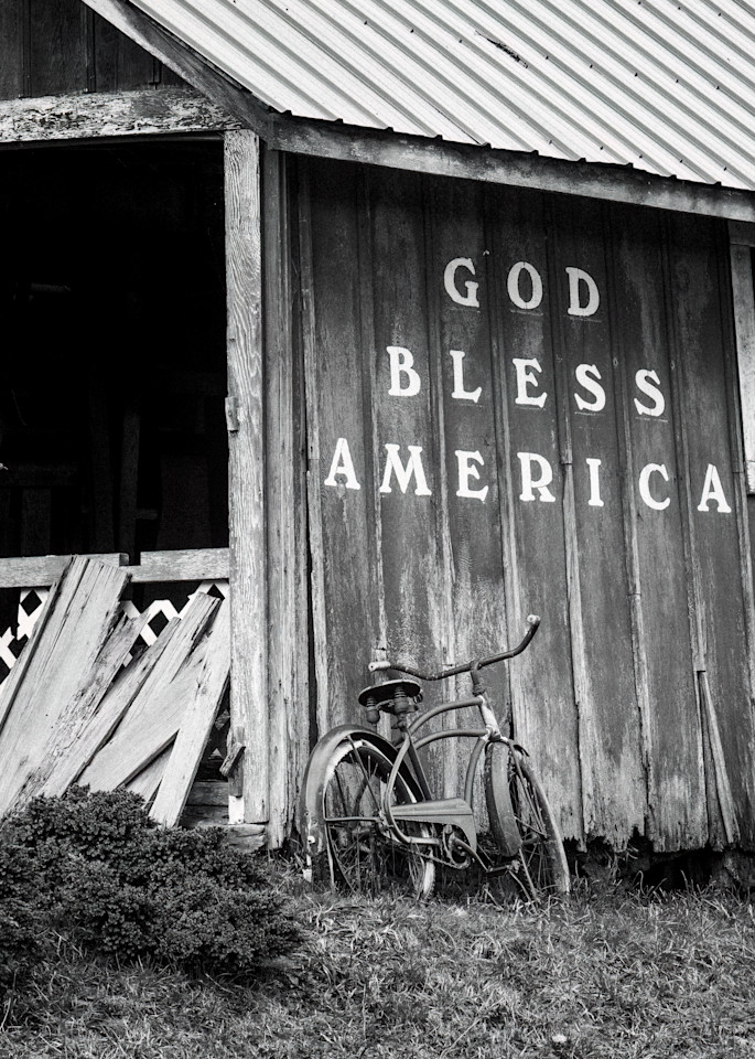 God Bless American Barn, Grays Harbor County, Washington, 2023