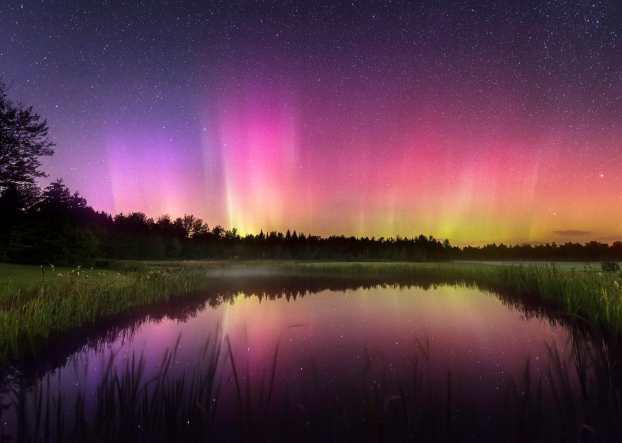 October Aurora II, the Aurora Borealis lights reflecting in a Maine pond