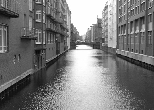 Hamburg Canal #1 Photography Art | Photoissimo - Fine Art Photography