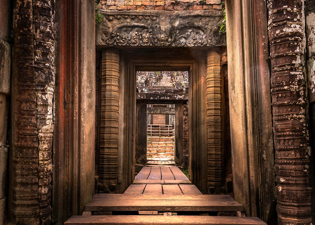Cross the Threshold | Angkor Wat | Susan J Photography
