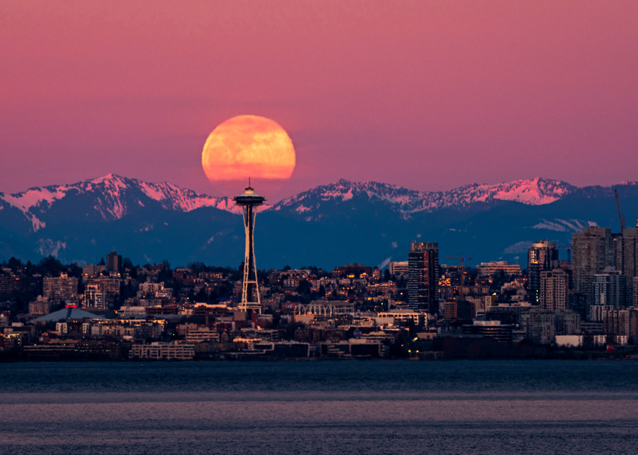 Super moon and Space Needle