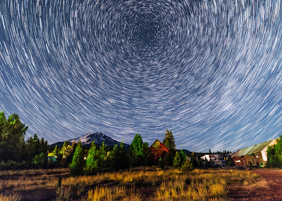 Starry night and Mt. Shasta