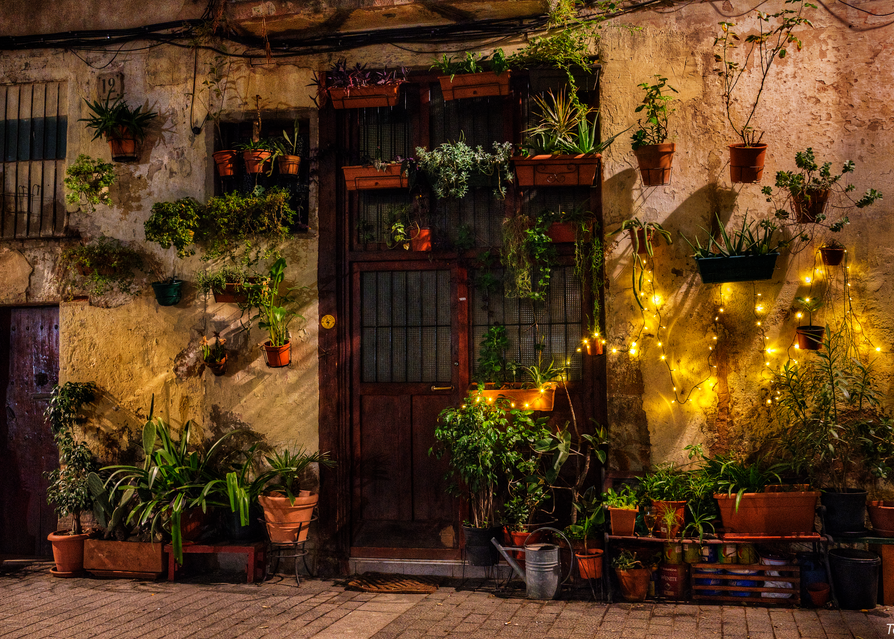 Doorway At Christmas, El Born, Barcelona, 2015. Photography Art | Tom Stahl Photography