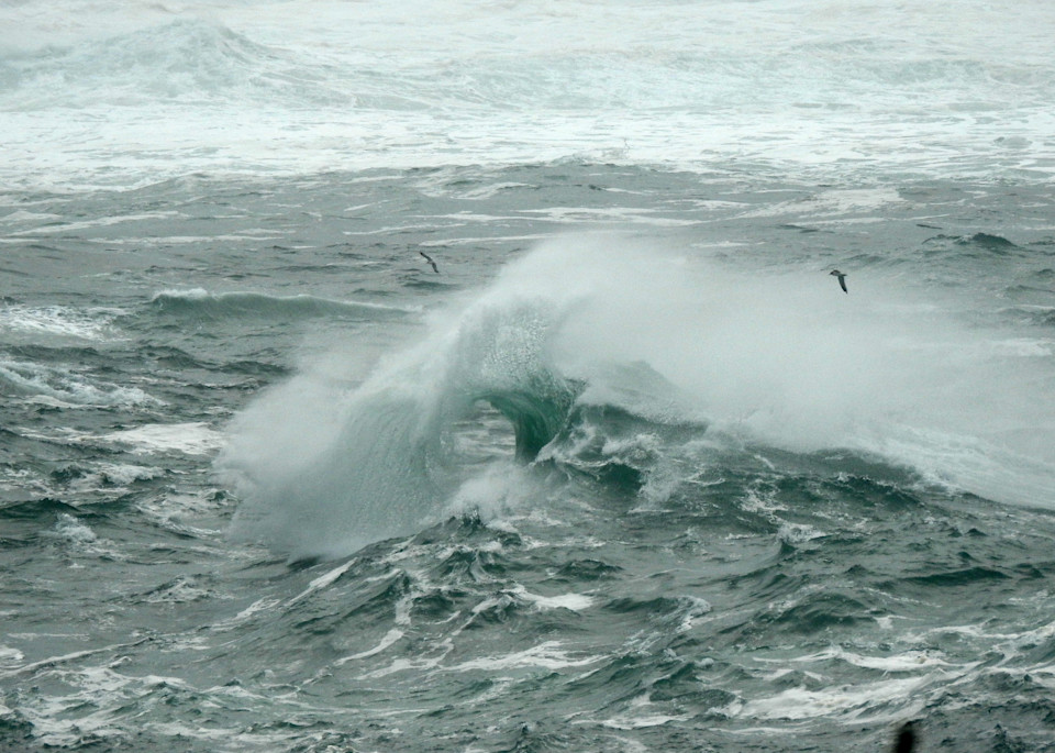 S.Gehring - Oregon Coast Photography - Depoe Bay - Friday 1:15 PM - Dec 27th - 16ft @ 17 seconds.