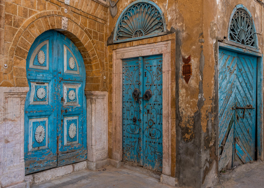 Tunis Medina corner doors