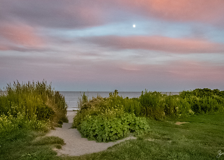 Scarborough Beach Moonrise Photography Art | Light of Day Gallery
