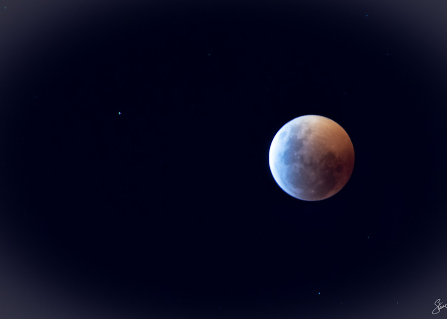 Lunar Eclipse   Super Blood Moon #2 Photography Art | Light of Day Gallery