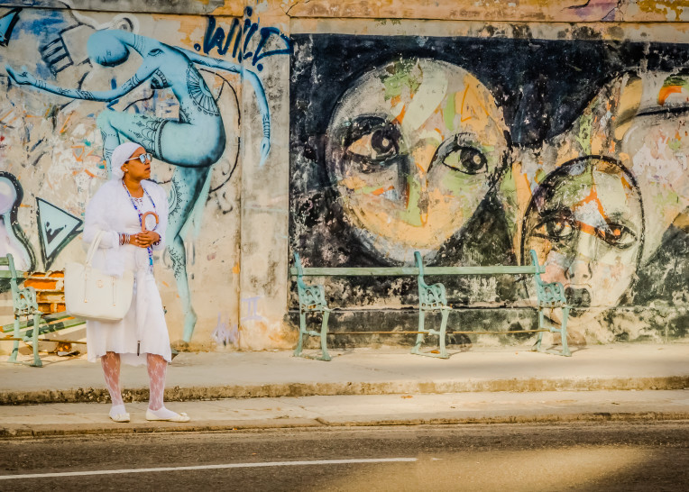 A Women In Havana Photography Art | Robert Leaper Photography