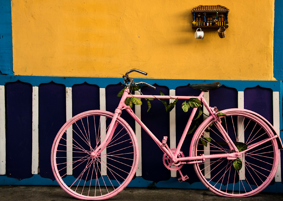 Pink bike Colombia