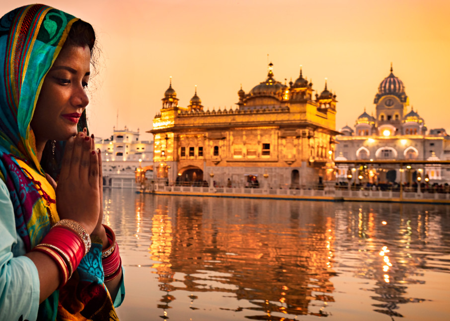 Golden Temple Woman Praying Photography Art | nancyney