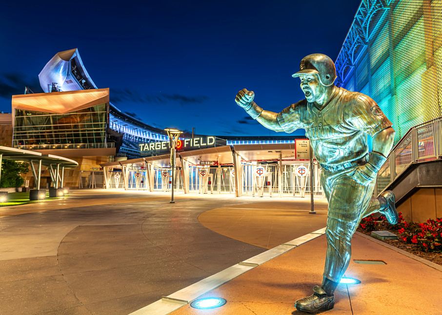 Kirby Puckett Statue At Target Field Photography Art | William Drew Photography